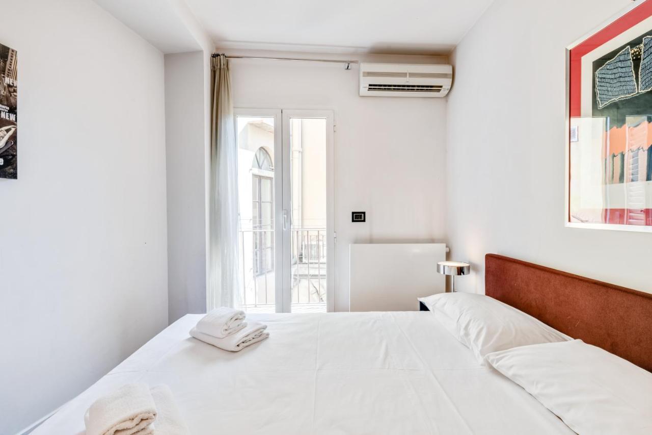 Piazza Santa Croce Design Apartment With Balcony Florence Exterior photo